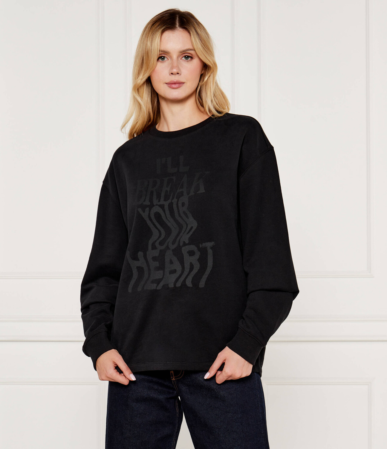 Толстовка HUGO Deyrene Regular Fit, черный
Толстовка HUGO Deyrene Regular Fit, черный