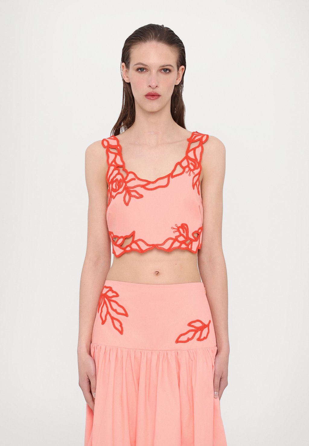 Топ TRAILING BONITA - Blouse Cinq à Sept, розовый
Топ TRAILING BONITA - Blouse Cinq à Sept, розовый