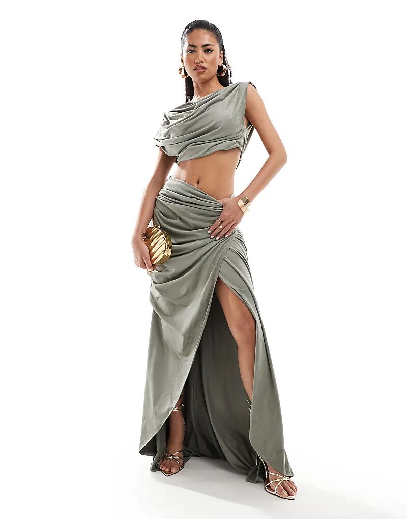 Платье макси из замши с косым вырезом цвета хаки ASOS DESIGN
Платье макси из замши с косым вырезом цвета хаки ASOS DESIGN