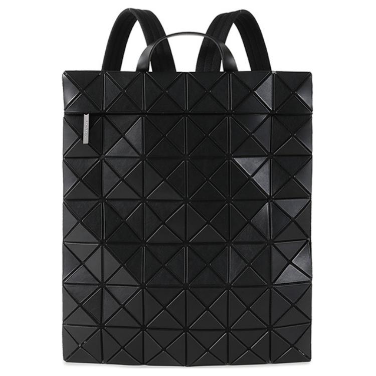 ISSEY MIYAKE Универсальный черный рюкзак из ПВХ
ISSEY MIYAKE Универсальный черный рюкзак из ПВХ