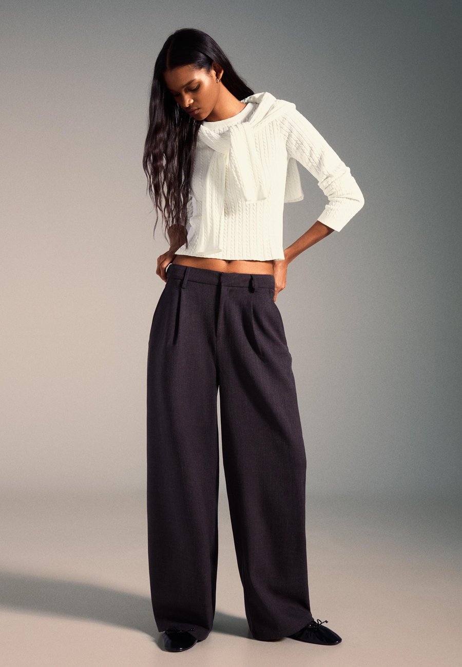 Джемпер Bershka Jumper, White
Джемпер Bershka Jumper, White