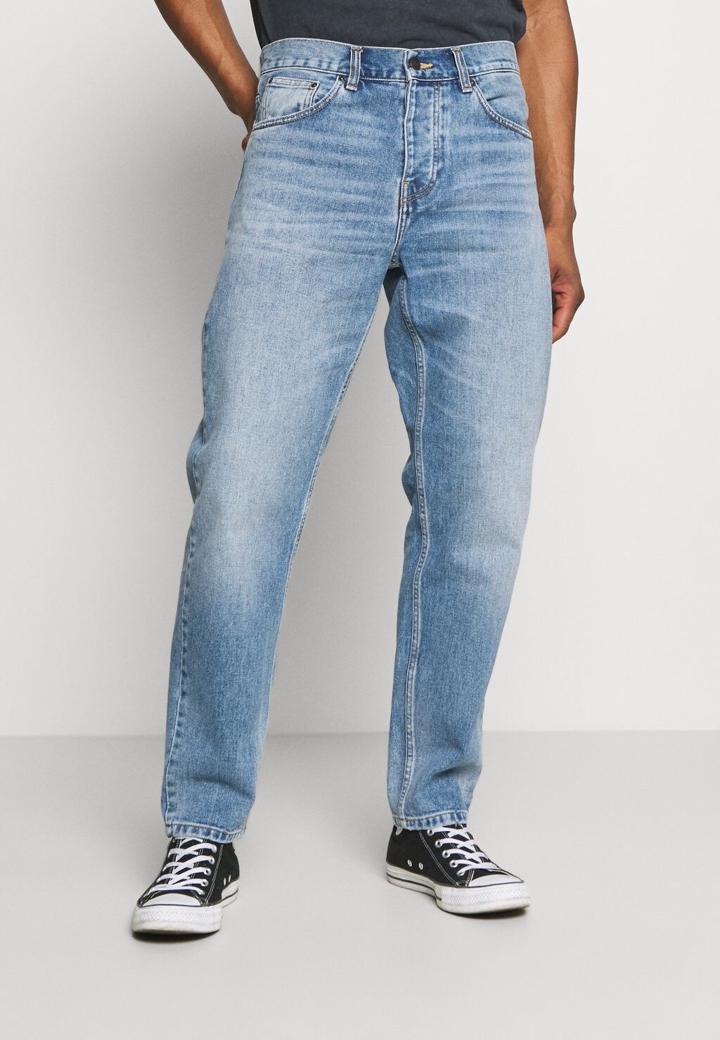 Джинсы свободного кроя Carhartt WIP NEWEL PANT MAITLAND, цвет Blue Worn Bleached
Джинсы свободного кроя Carhartt WIP NEWEL PANT MAITLAND, цвет Blue Worn Bleached