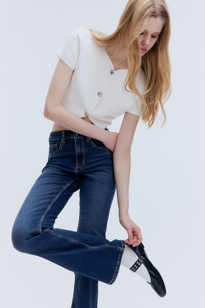 Расклешенные джинсы с высокой посадкой H&M, синий
Расклешенные джинсы с высокой посадкой H&M, синий