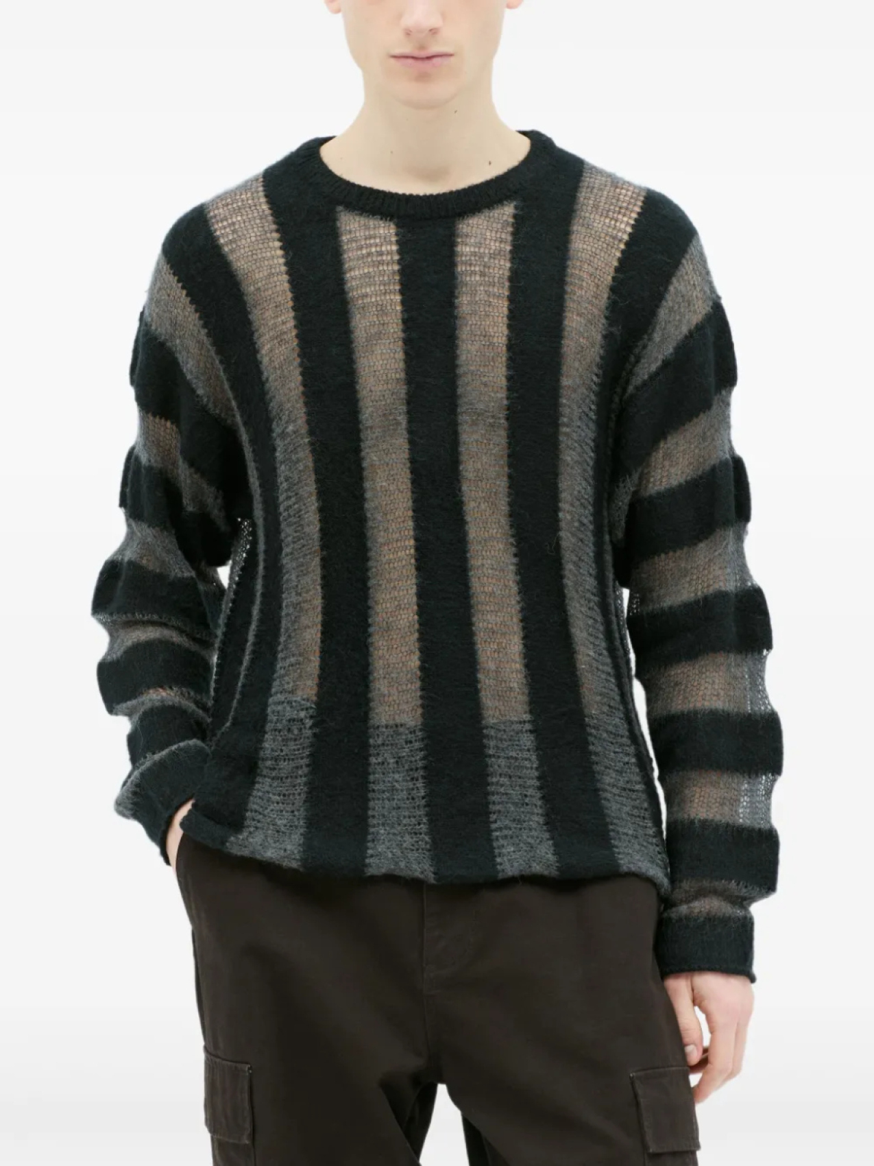 Пушистый потертый свитер Brain Dead, черный
Пушистый потертый свитер Brain Dead, черный