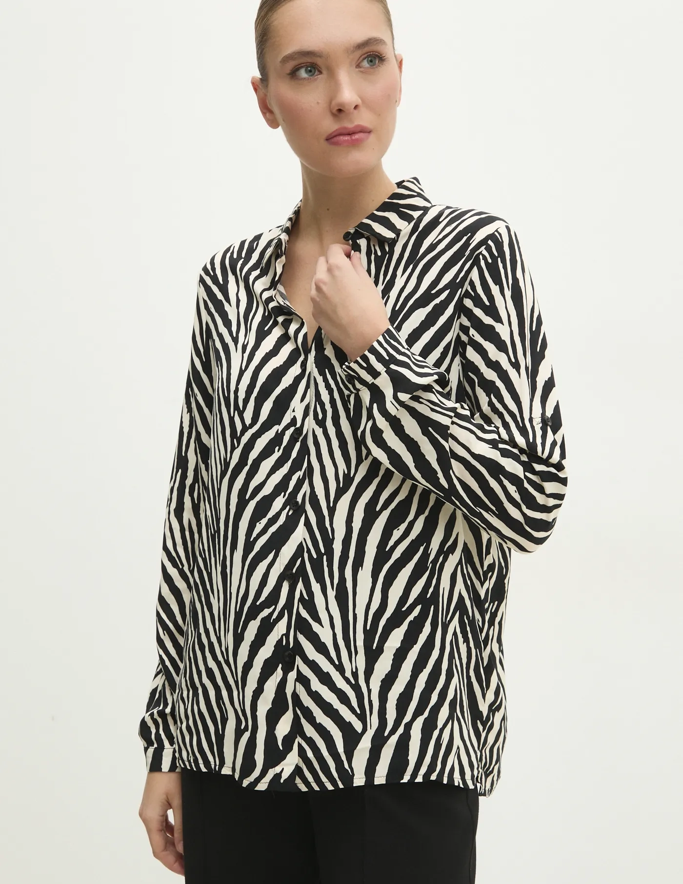 Рубашка Answear Lab, черный
Рубашка Answear Lab, черный