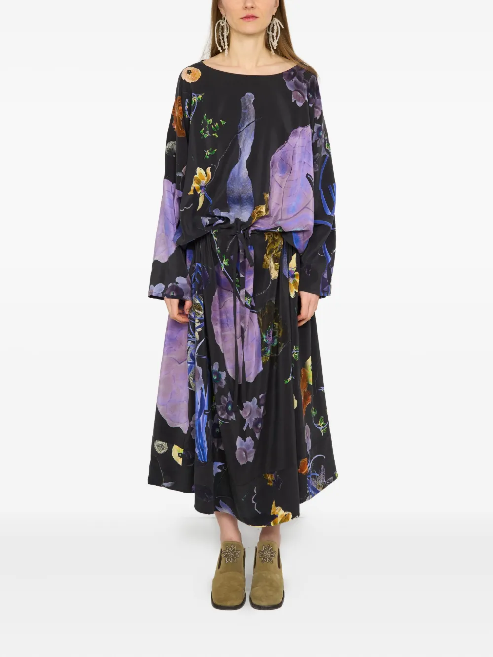Шелковое платье миди с цветочным принтом Anntian, фиолетовый
Шелковое платье миди с цветочным принтом Anntian, фиолетовый