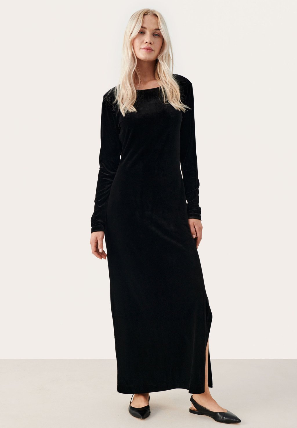 Длинное платье DIDA Part Two, черный
Длинное платье DIDA Part Two, черный