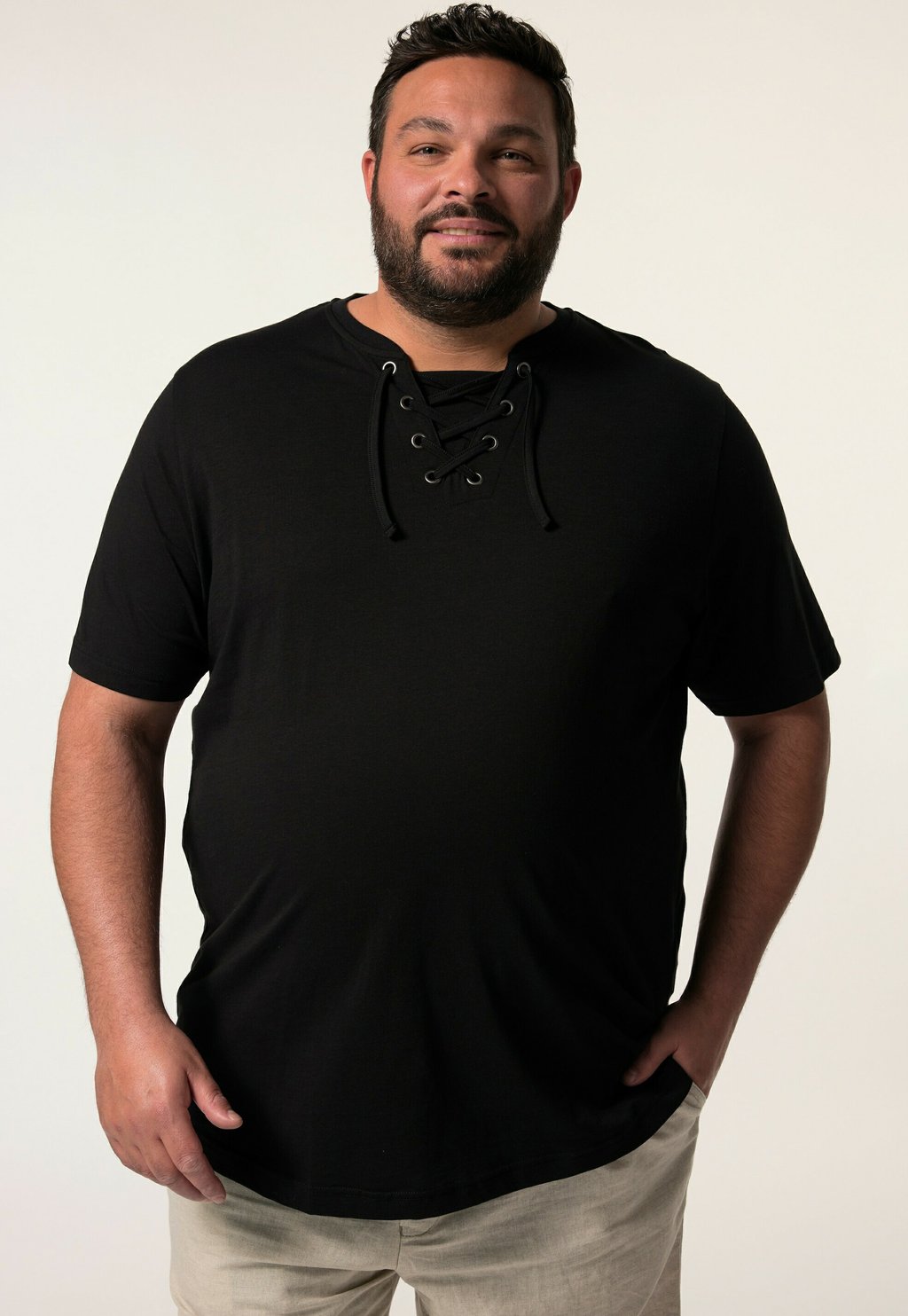 Футболка с принтом Men Plus, черный
Футболка с принтом Men Plus, черный