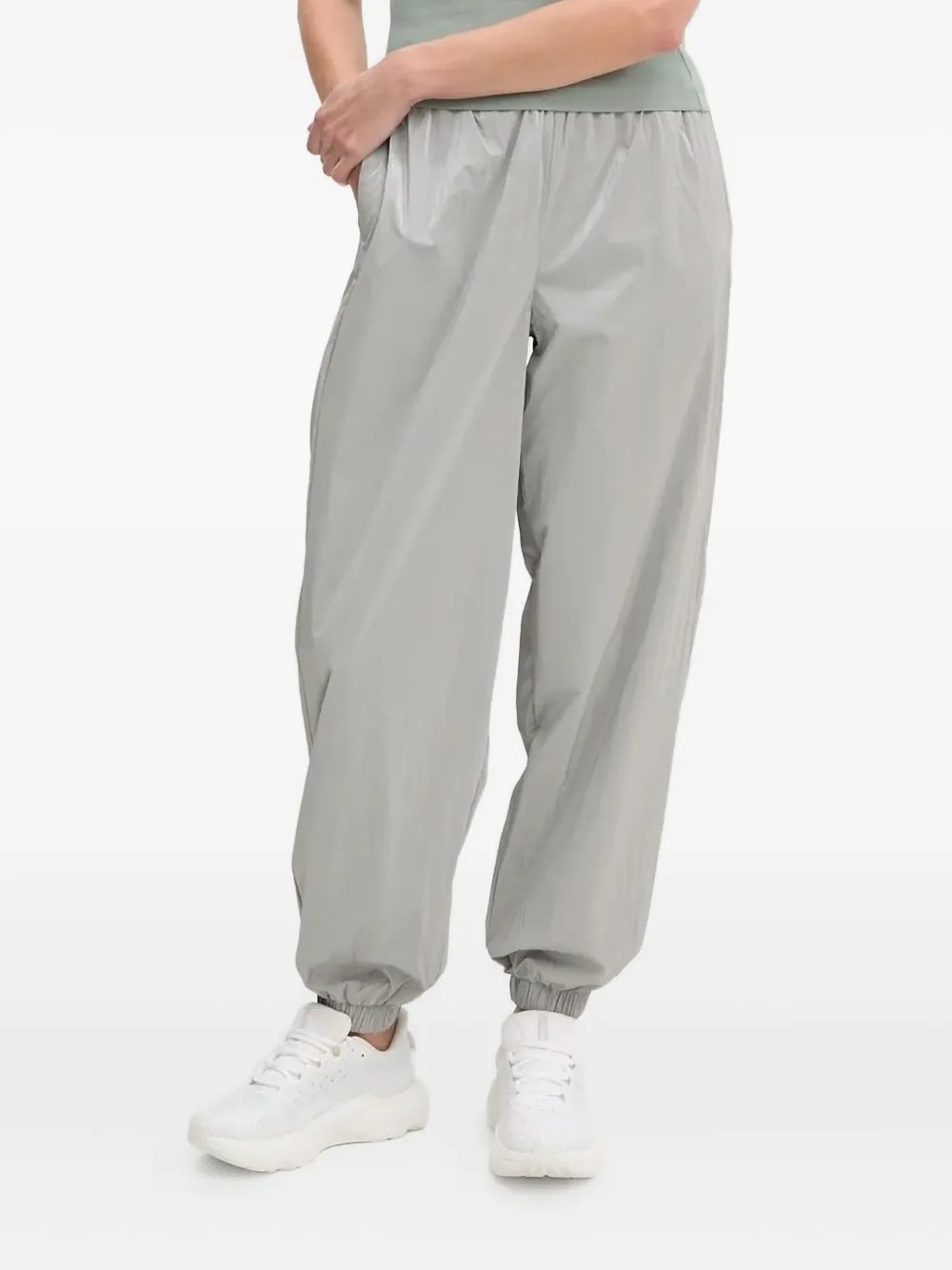 Спортивные брюки с эластичными манжетами GUESS USA, серый
Спортивные брюки с эластичными манжетами GUESS USA, серый