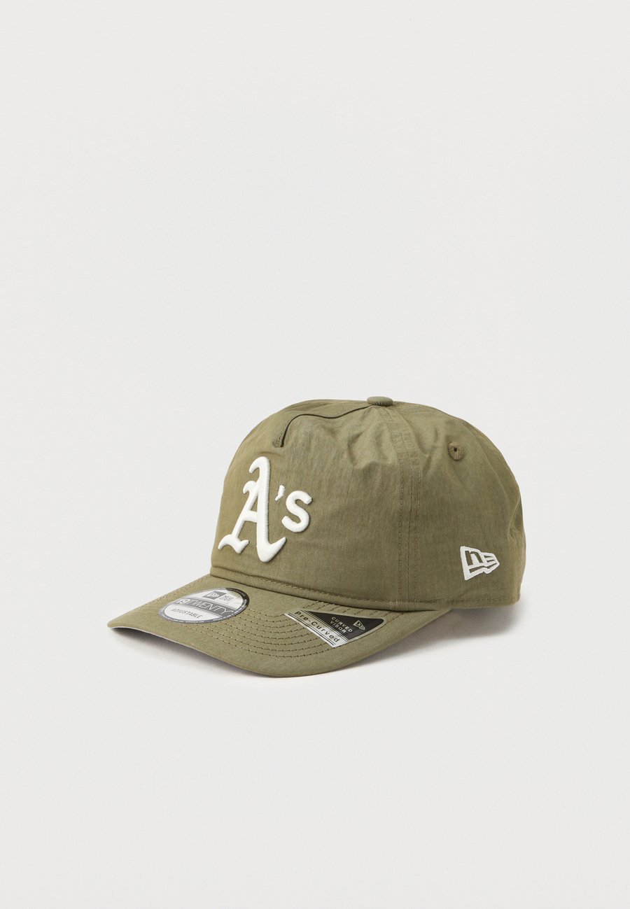 Бейсболка New Era TWENTY CURVED UNISEX, Green/Olive
Бейсболка New Era TWENTY CURVED UNISEX, Green/Olive