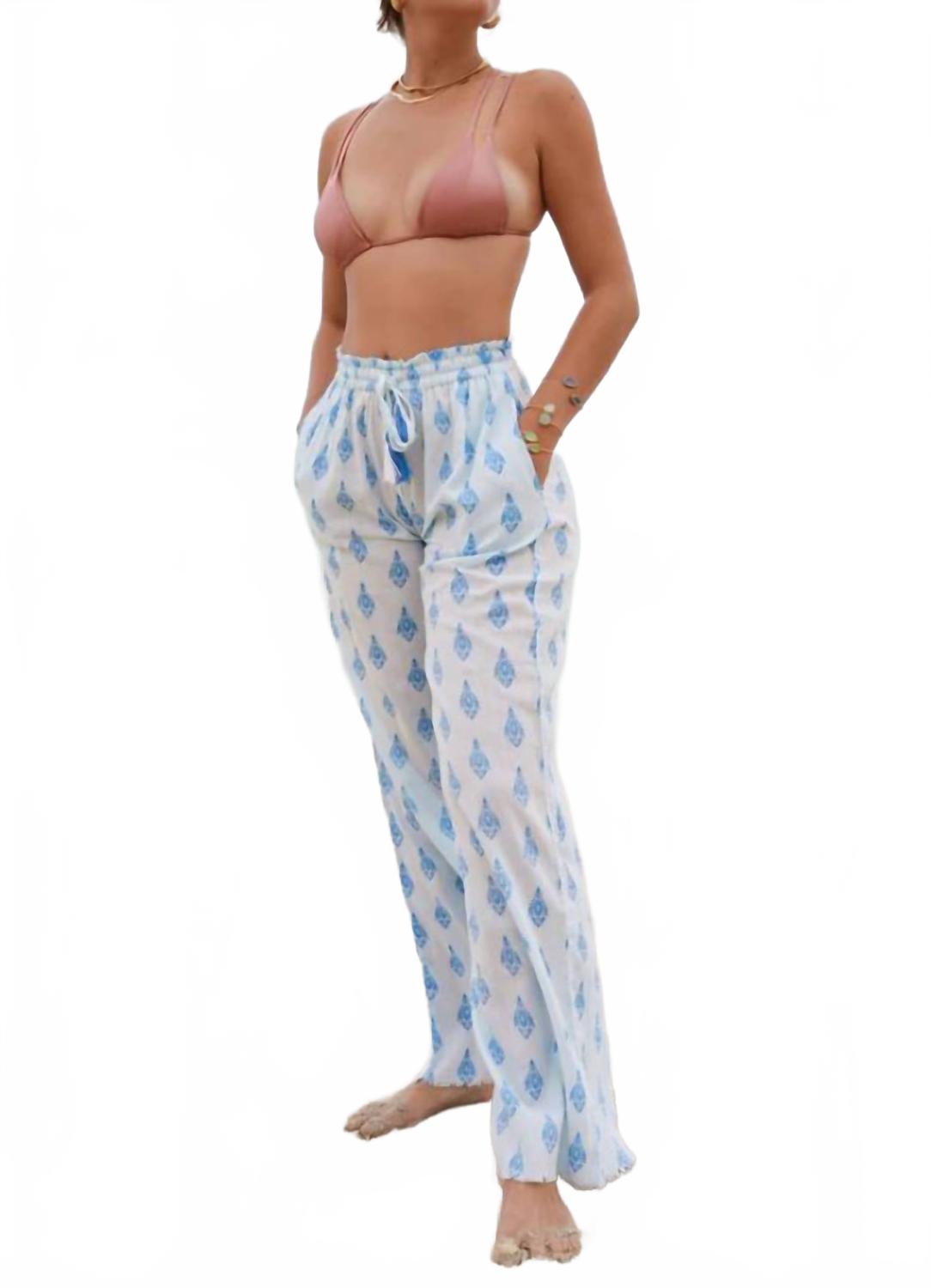 Женские брюки Hailey в синем цвете икат Debbie Katz
Женские брюки Hailey в синем цвете икат Debbie Katz