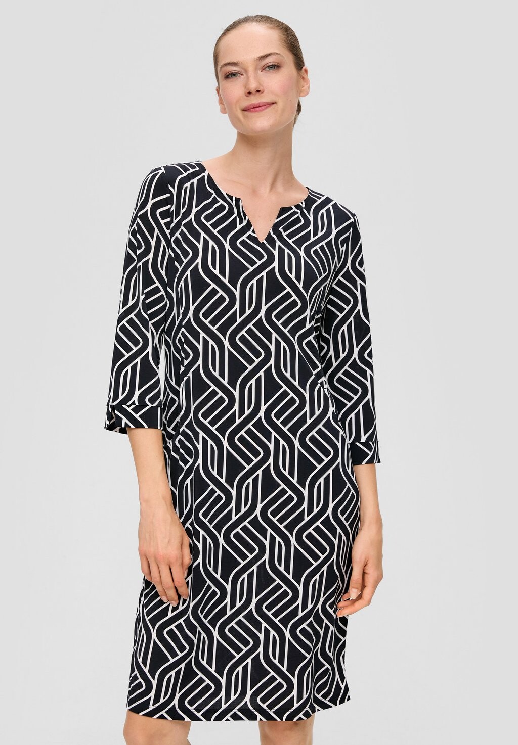 Платье из джерси MIT GRAFISCHEM s.Oliver BLACK LABEL, темно-синий
Платье из джерси MIT GRAFISCHEM s.Oliver BLACK LABEL, темно-синий