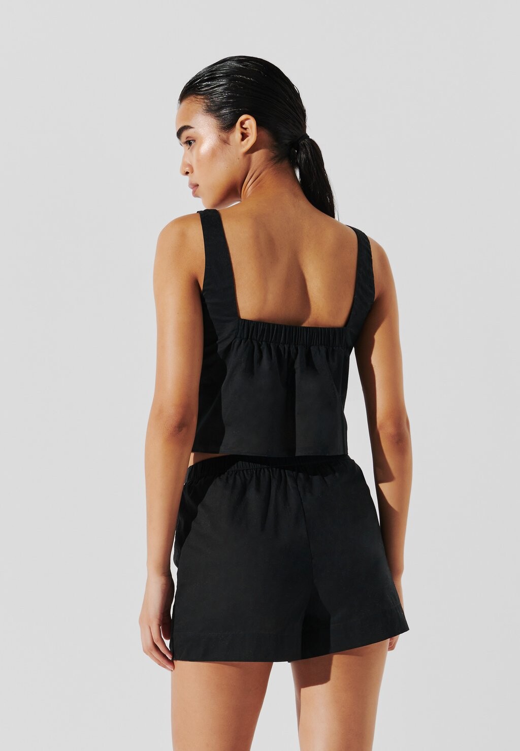 Верх бикини SIGNATURE KARL LAGERFELD, черный
Верх бикини SIGNATURE KARL LAGERFELD, черный