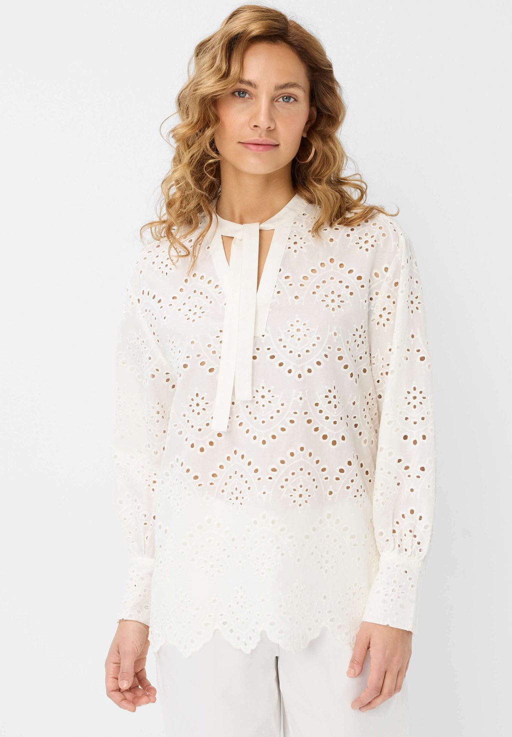 Блуза STYLE VIV BRAX, кремовый
Блуза STYLE VIV BRAX, кремовый