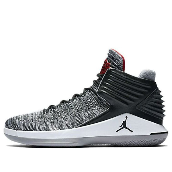 Кроссовки 32 пф Air Jordan, черный
Кроссовки 32 пф Air Jordan, черный