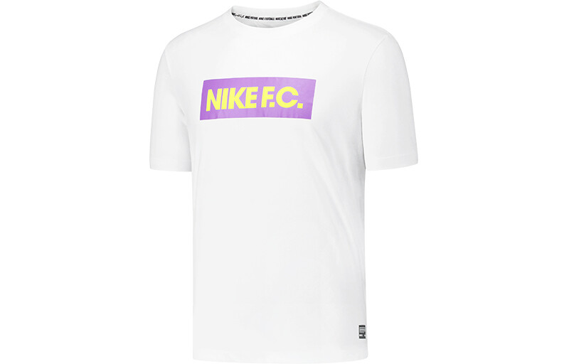 Футболка мужская белая Nike, белый
Футболка мужская белая Nike, белый