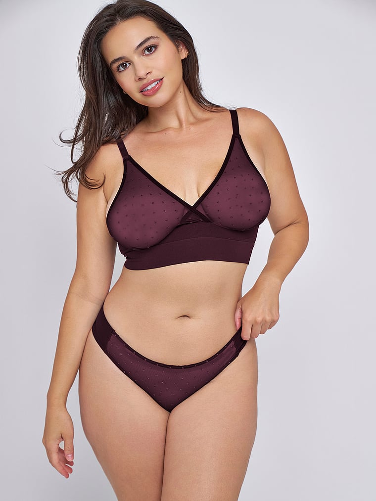 Бюстгальтер-Бралетт с треугольными вставками и декором из сетки Mindd, royal purple
Бюстгальтер-Бралетт с треугольными вставками и декором из сетки Mindd, royal purple