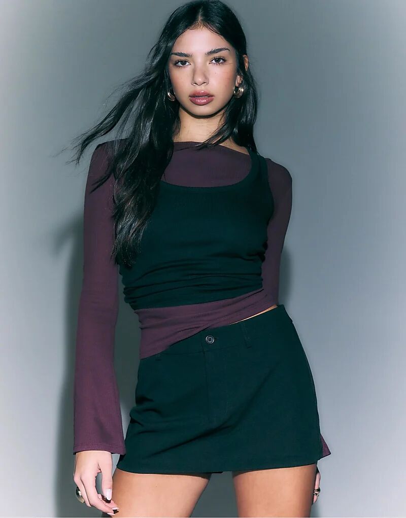 Мини-юбка Stradivarius D62 черного цвета
Мини-юбка Stradivarius D62 черного цвета