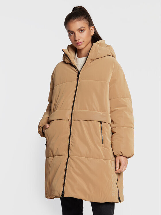 Пуховик свободного кроя Calvin Klein, бежевый 
Пуховик свободного кроя Calvin Klein, бежевый