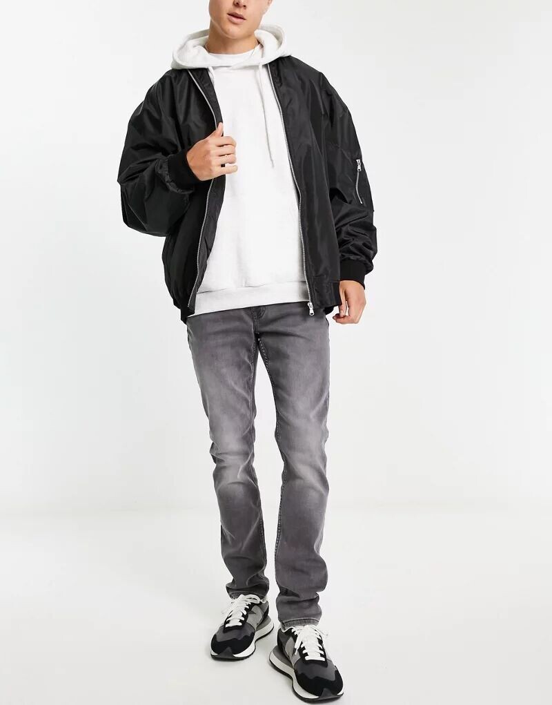 Серые узкие эластичные джинсы Only & Sons
Серые узкие эластичные джинсы Only & Sons