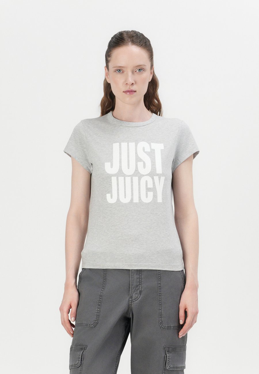 Футболка Juicy Couture Print T-shirt, Silver-Coloured, Красный, Футболка Juicy Couture Print T-shirt, Silver-Coloured
Футболка Juicy Couture Print T-shirt, Silver-Coloured, Красный, Футболка Juicy Couture Print T-shirt, Silver-Coloured