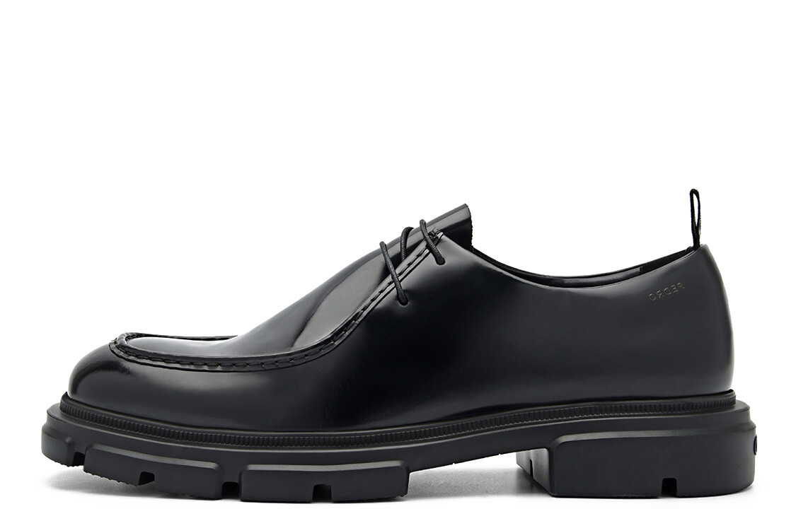 Мужские повседневные мужские низкие черные Pedro
Мужские повседневные мужские низкие черные Pedro