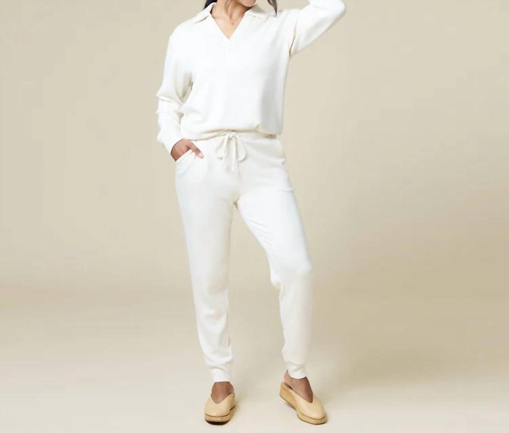 Dreamtech Джонни Комплект для отдыха с воротником, миндальный SOFTiES, Almond
Dreamtech Джонни Комплект для отдыха с воротником, миндальный SOFTiES, Almond