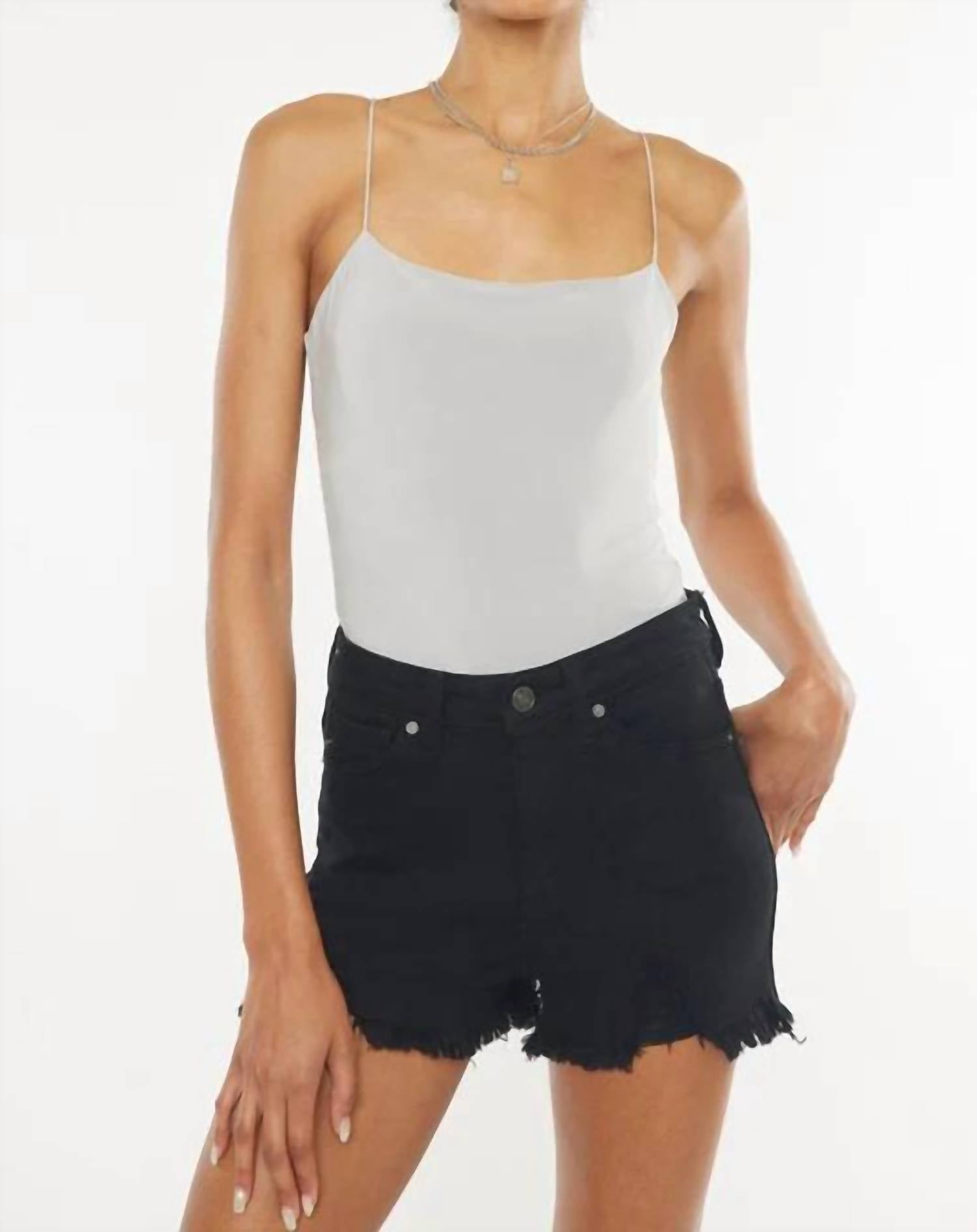 Черные шорты с высокой талией KanCan 
Черные шорты с высокой талией KanCan