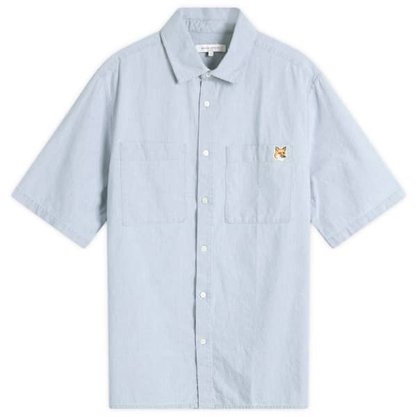 Maison kitsune свободная рубашка из шамбре с короткими рукавами Maison Kitsuné, индиго
Maison kitsune свободная рубашка из шамбре с короткими рукавами Maison Kitsuné, индиго