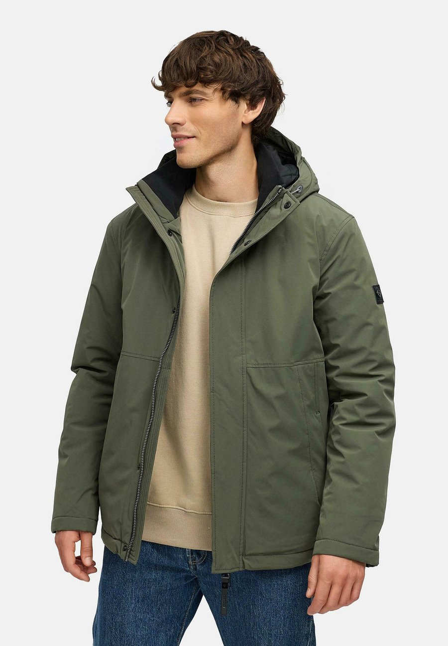 Куртка Ragwear FUNKTIONS SAQON , Dark Olive/Olive
Куртка Ragwear FUNKTIONS SAQON , Dark Olive/Olive