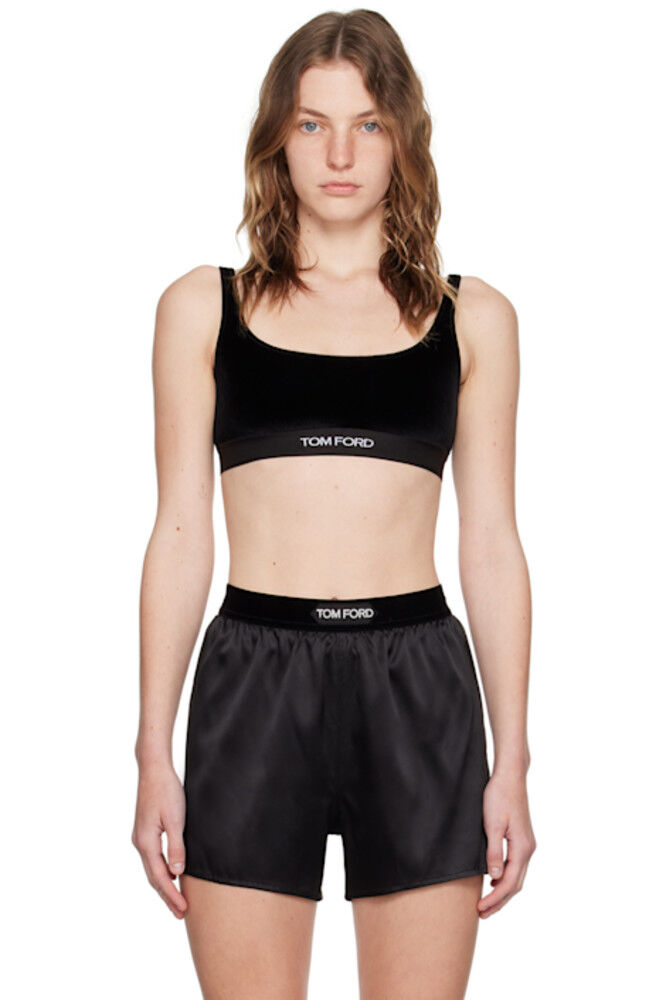 Черный жаккардовый бюстгальтер TOM FORD
Черный жаккардовый бюстгальтер TOM FORD