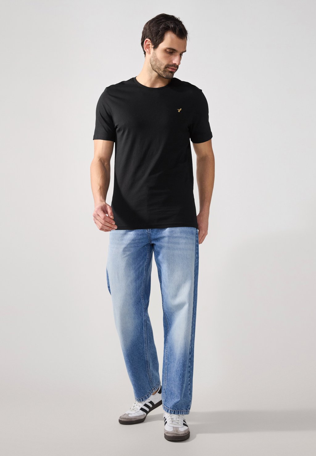 Базовая футболка 5 PACK Pier One, черный
Базовая футболка 5 PACK Pier One, черный