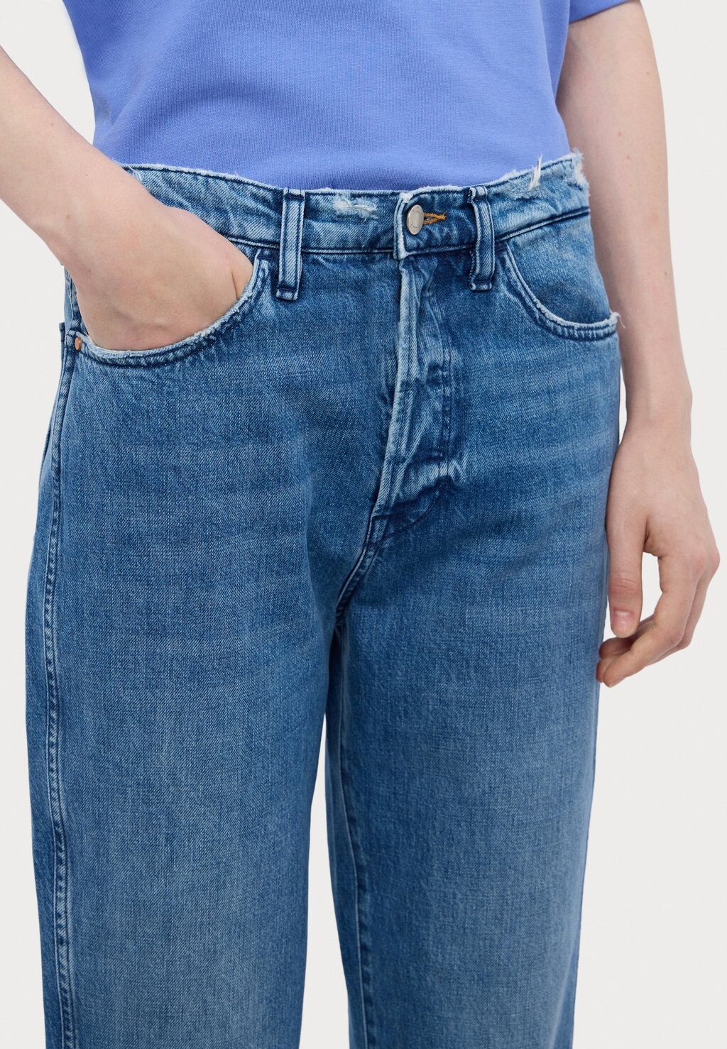 Расклешенные джинсы AUSTIN CROP 3x1, синий деним
Расклешенные джинсы AUSTIN CROP 3x1, синий деним