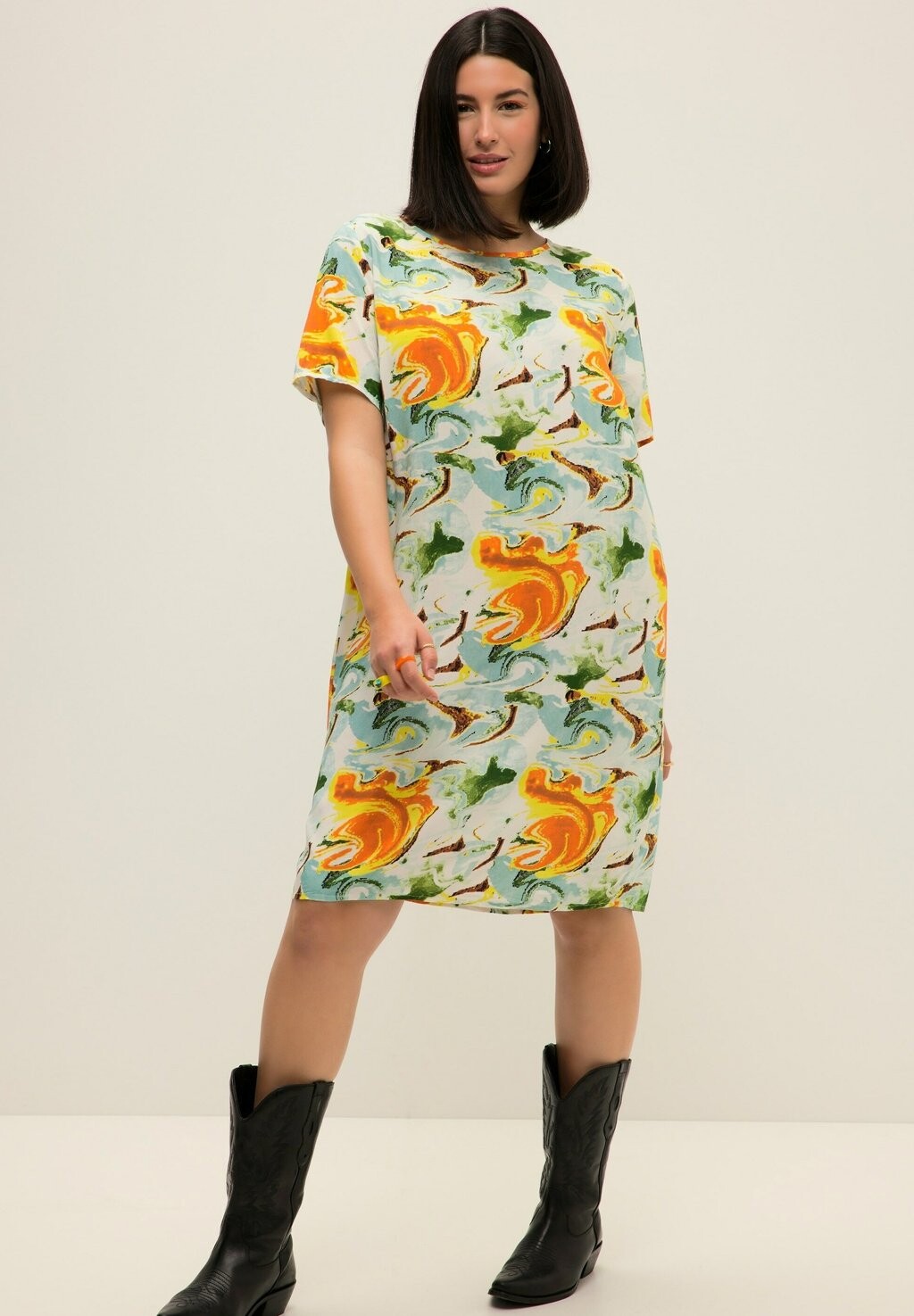 Летнее платье Studio Untold
Летнее платье Studio Untold