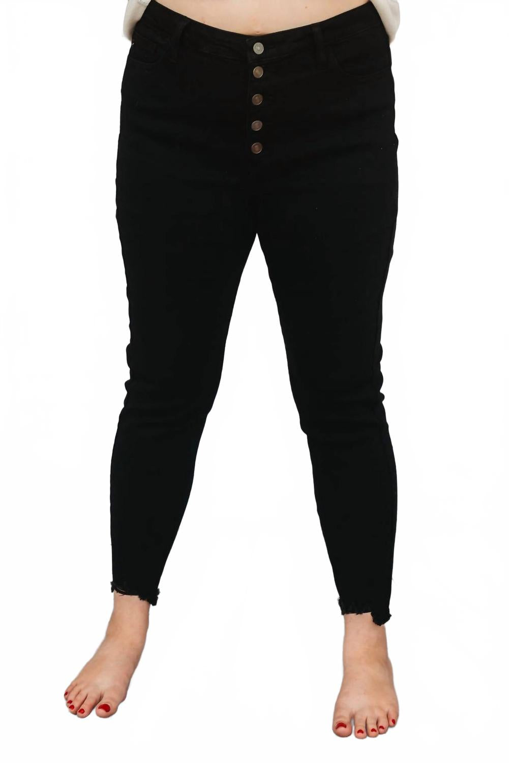Черные узкие джинсы с высокой посадкой KanCan
Черные узкие джинсы с высокой посадкой KanCan