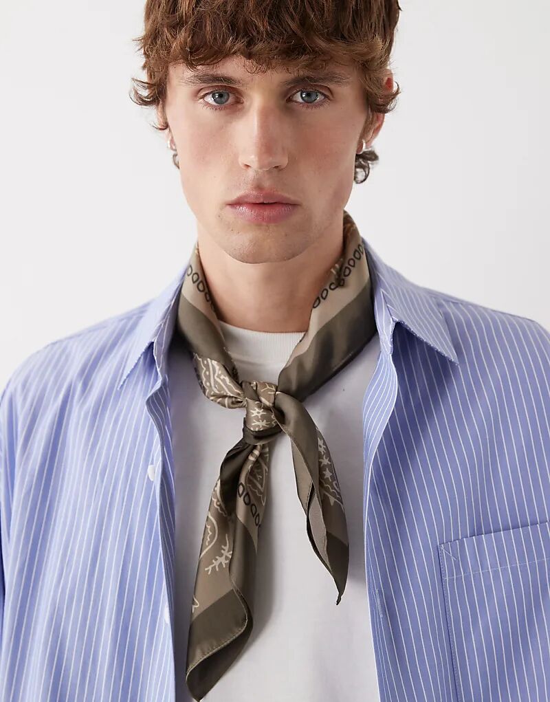 Шарф «Prohibited эскапизм» коричневого цвета
Шарф «Prohibited эскапизм» коричневого цвета