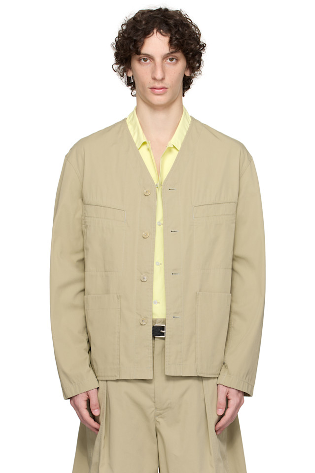 Безворотниковая рубашка-оверсайз Lemaire, цвет light sage
Безворотниковая рубашка-оверсайз Lemaire, цвет light sage