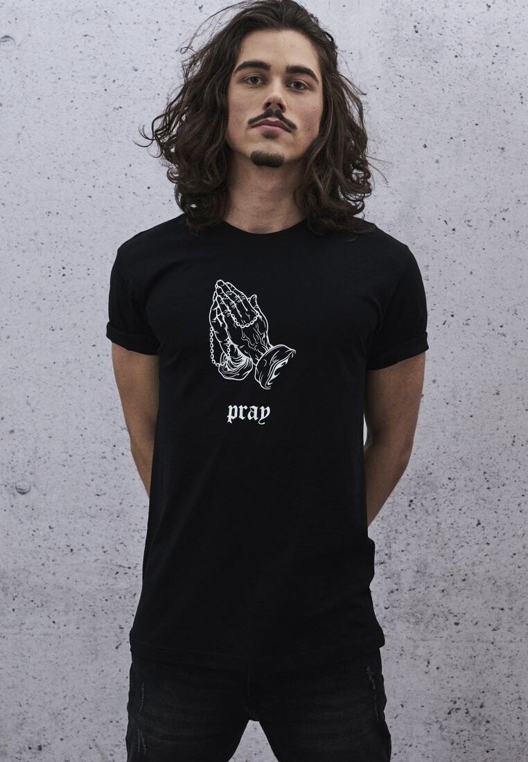 Футболка с принтом МОЛИТЕСЬ Mister Tee, черный
Футболка с принтом МОЛИТЕСЬ Mister Tee, черный