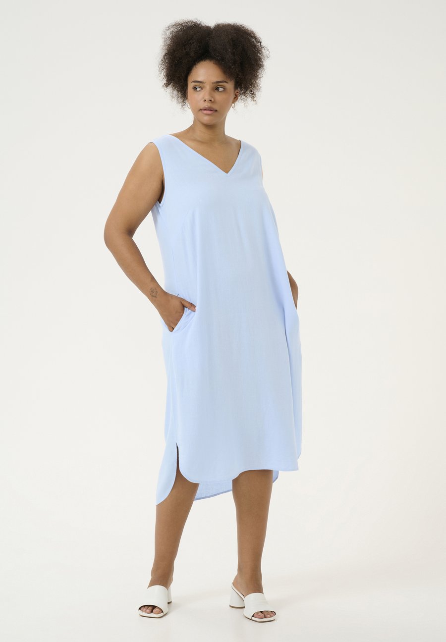 Платье Kaffe Curve KCMILLE, Soft Chambray/Light Blue
Платье Kaffe Curve KCMILLE, Soft Chambray/Light Blue