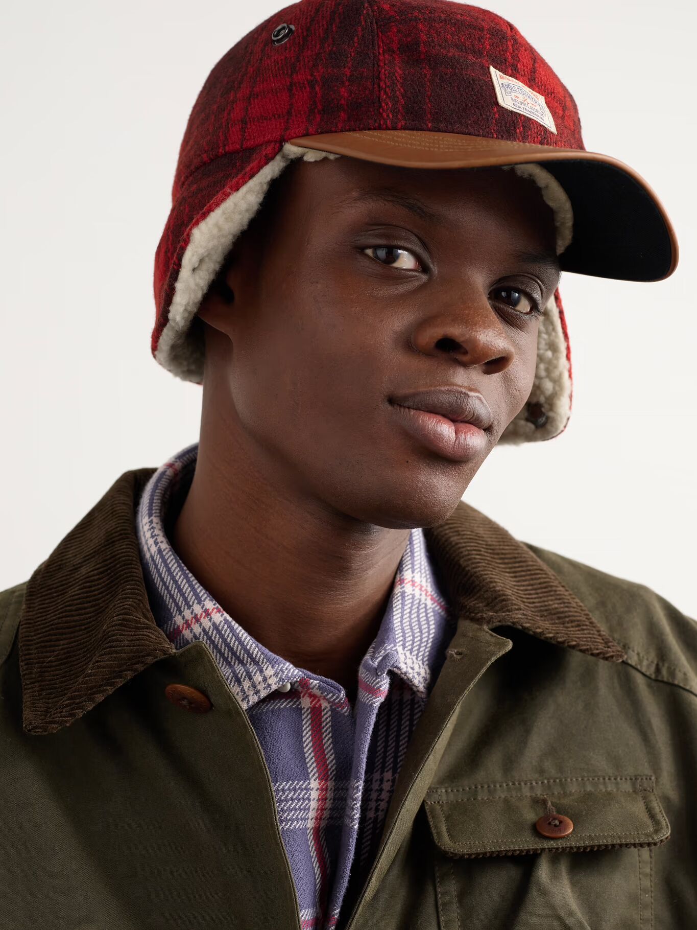 Клетчатая флисовая и шерстяная шапка с аппликацией логотипа Polo Country, кожаной отделкой POLO RALPH LAUREN, красный
Клетчатая флисовая и шерстяная шапка с аппликацией логотипа Polo Country, кожаной отделкой POLO RALPH LAUREN, красный