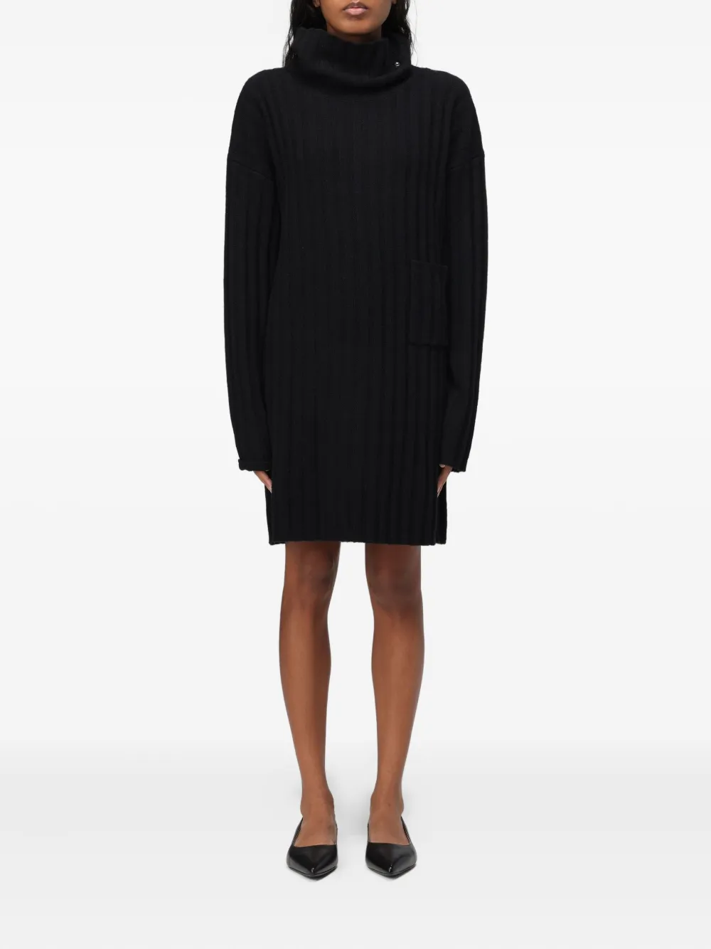 Вязаное мини-платье с воротником-гольф Liu Jo, черный
Вязаное мини-платье с воротником-гольф Liu Jo, черный