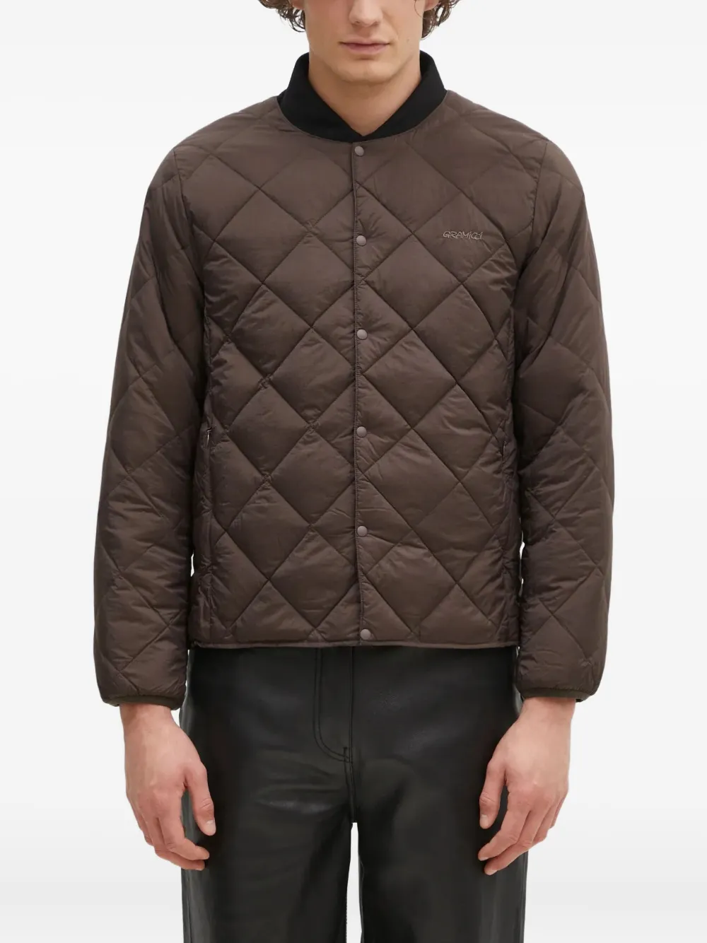 Стеганый бомбер Gramicci, коричневый
Стеганый бомбер Gramicci, коричневый