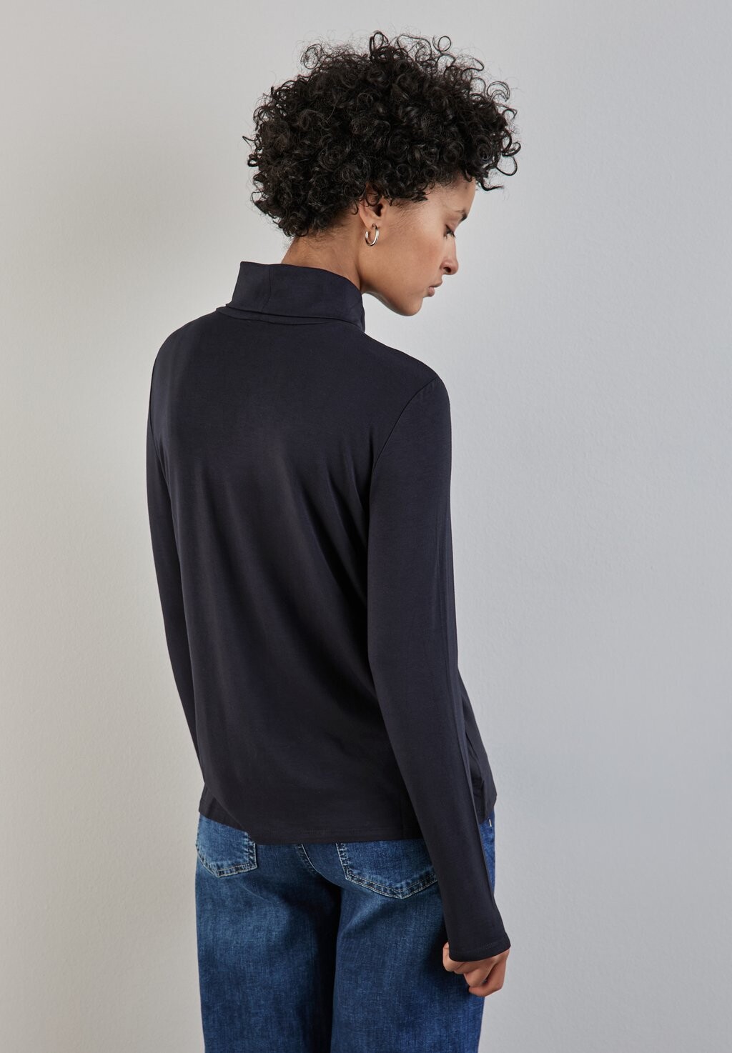 Топ с длинными рукавами ROLLKRAGEN Street One, синий
Топ с длинными рукавами ROLLKRAGEN Street One, синий