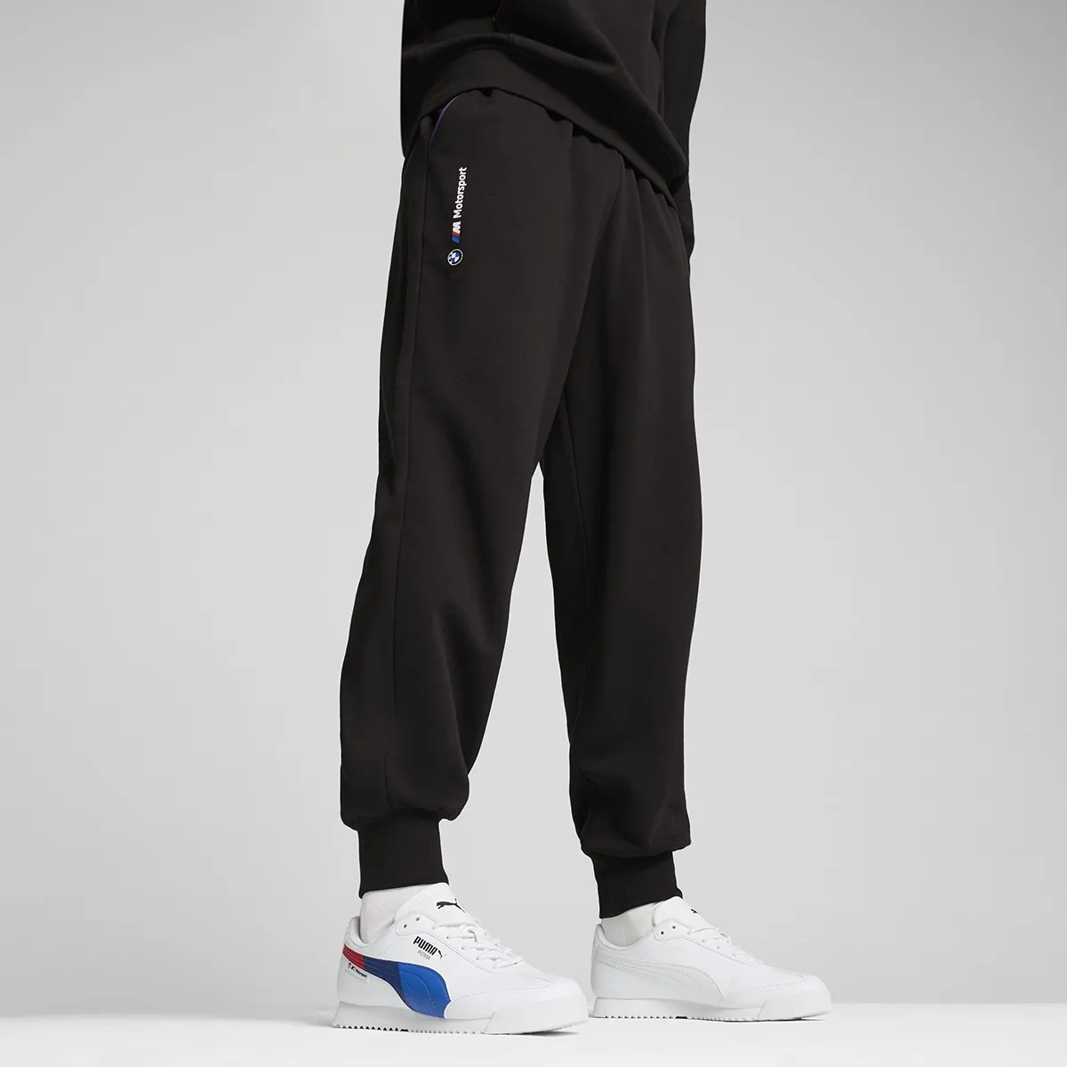 Брюки мужские BMW MMS Ess+ Pants Fleece Puma, черный
Брюки мужские BMW MMS Ess+ Pants Fleece Puma, черный