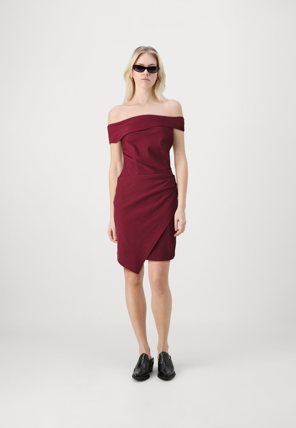 Платье свободного кроя Even&Odd, темно-красный
Платье свободного кроя Even&Odd, темно-красный