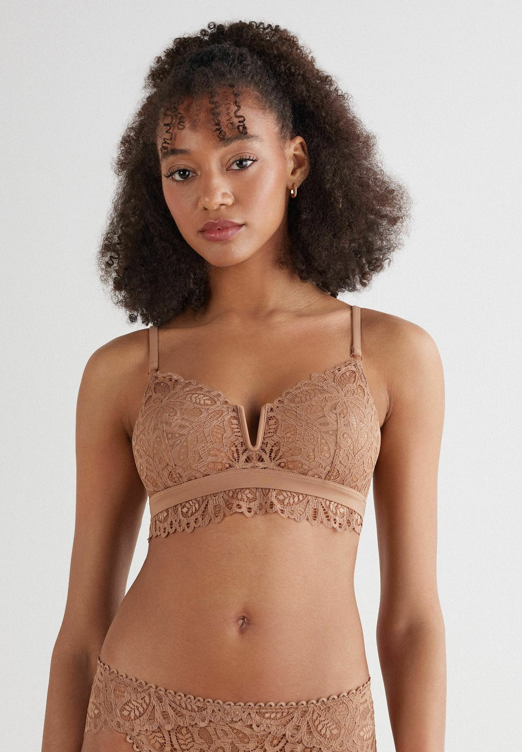 Треугольный бюстгальтер ITALIAN RIVIERA Intimissimi, естественный
Треугольный бюстгальтер ITALIAN RIVIERA Intimissimi, естественный