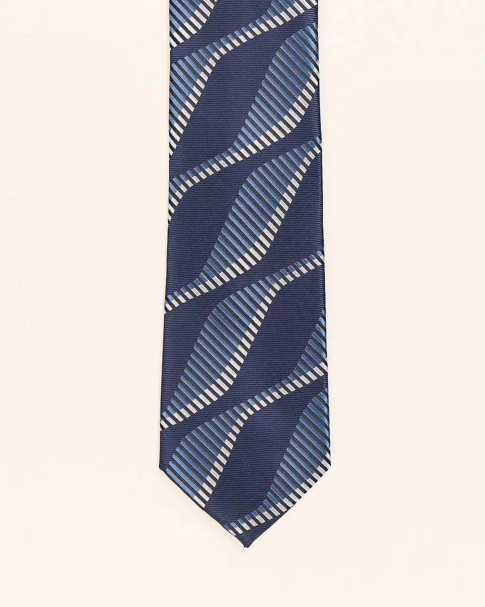 Галстук мужской темно-синий с волнистым узором PuroEgo, тёмно-синий
Галстук мужской темно-синий с волнистым узором PuroEgo, тёмно-синий