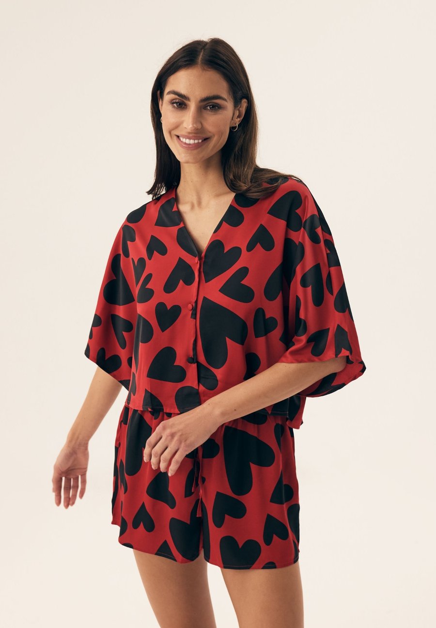 Пижамный комплект ESOTIQ JENYA, Red
Пижамный комплект ESOTIQ JENYA, Red