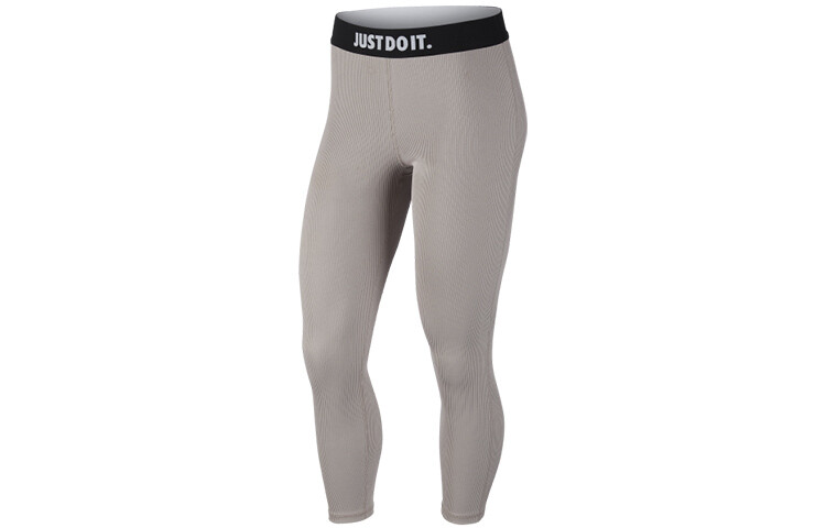 Спортивные брюки женские серо-фиолетовые Nike
Спортивные брюки женские серо-фиолетовые Nike