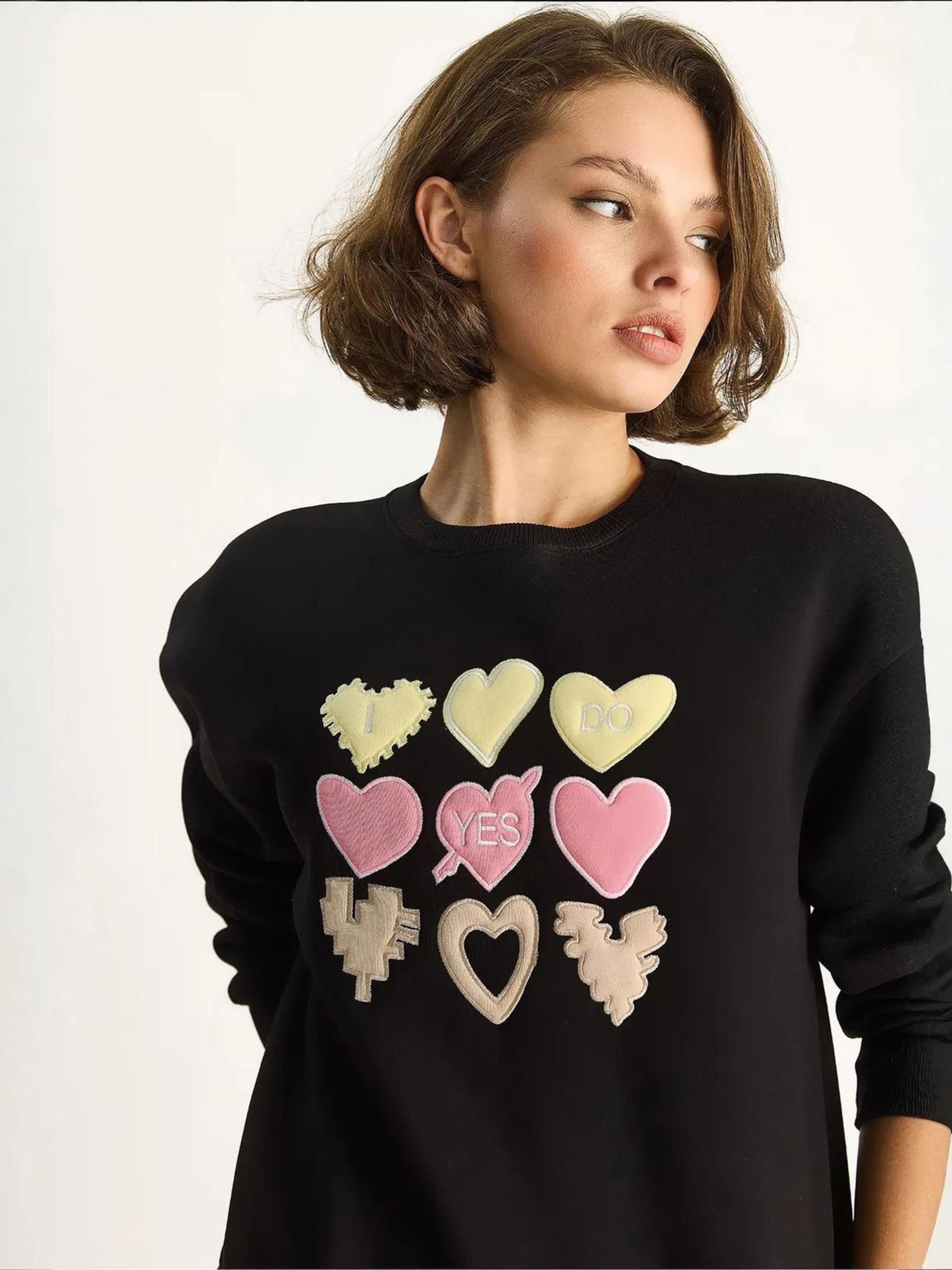 Bianco Lucci Свитшот в черном цвете, Черный, Bianco Lucci Свитшот в черном цвете
Bianco Lucci Свитшот в черном цвете, Черный, Bianco Lucci Свитшот в черном цвете